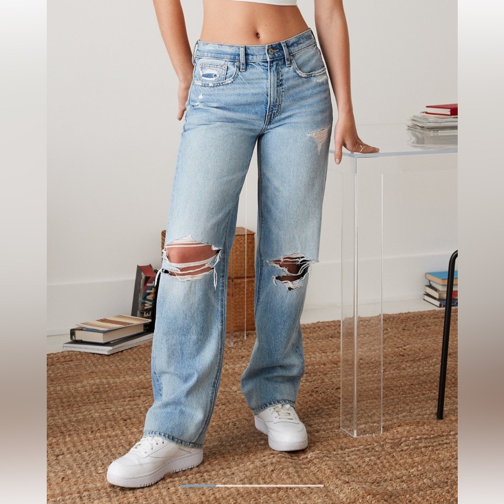 AE low rise ripped baggy straight jeans
